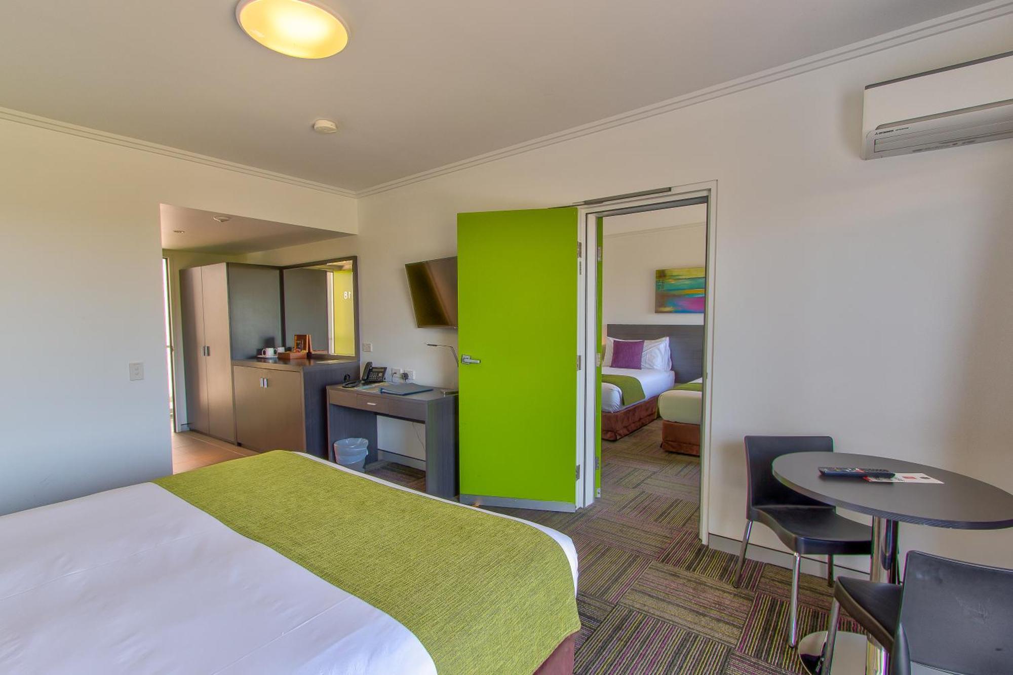 Mackay Oceanside Central Hotel Official Exterior foto