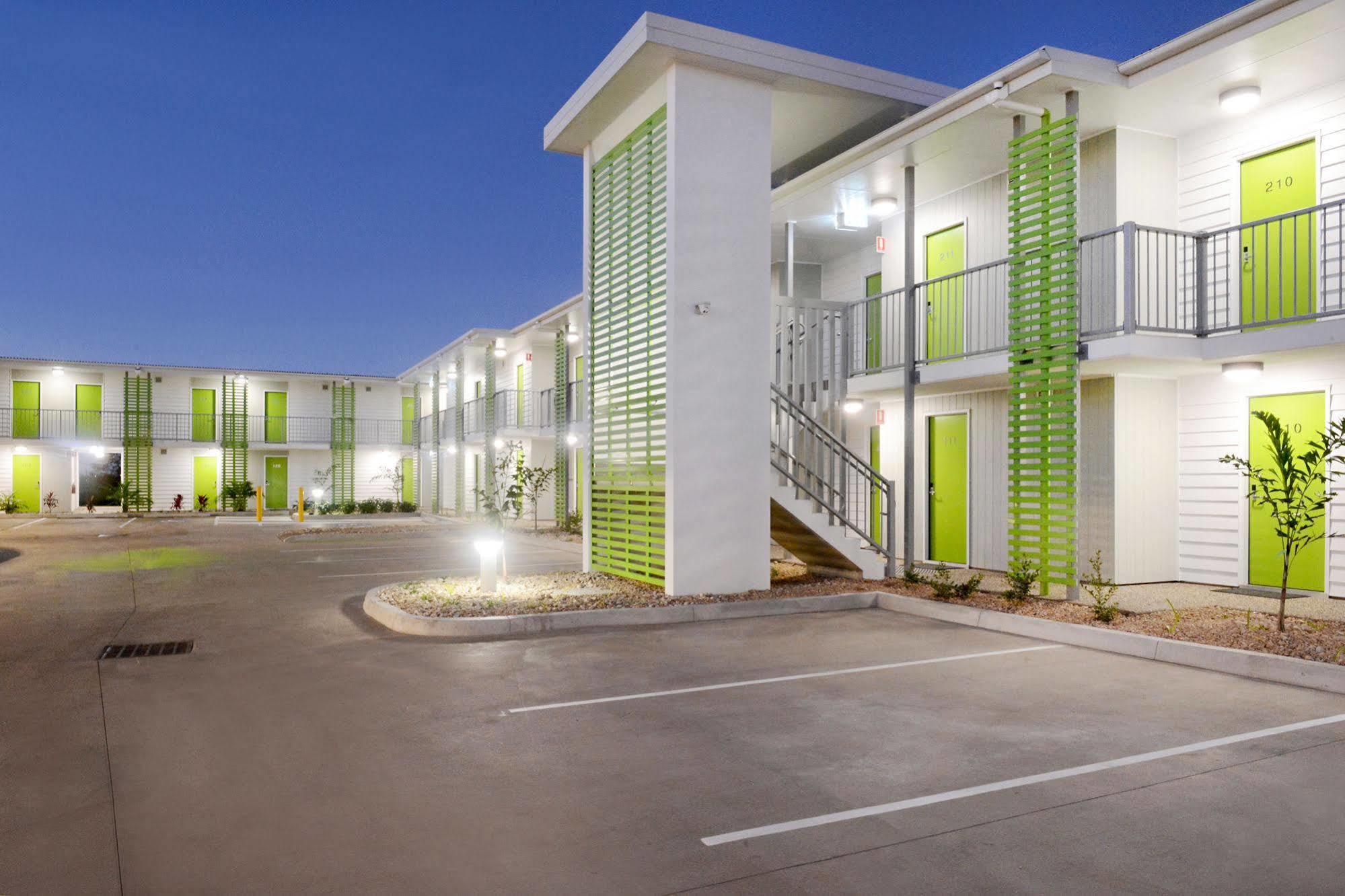 Mackay Oceanside Central Hotel Official Exterior foto
